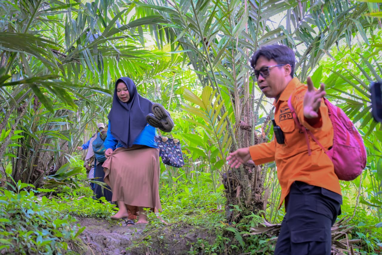 Sirene EWS Berbunyi, Warga Margasari Banjarnegara Panik Lalu Evakuasi Mandiri