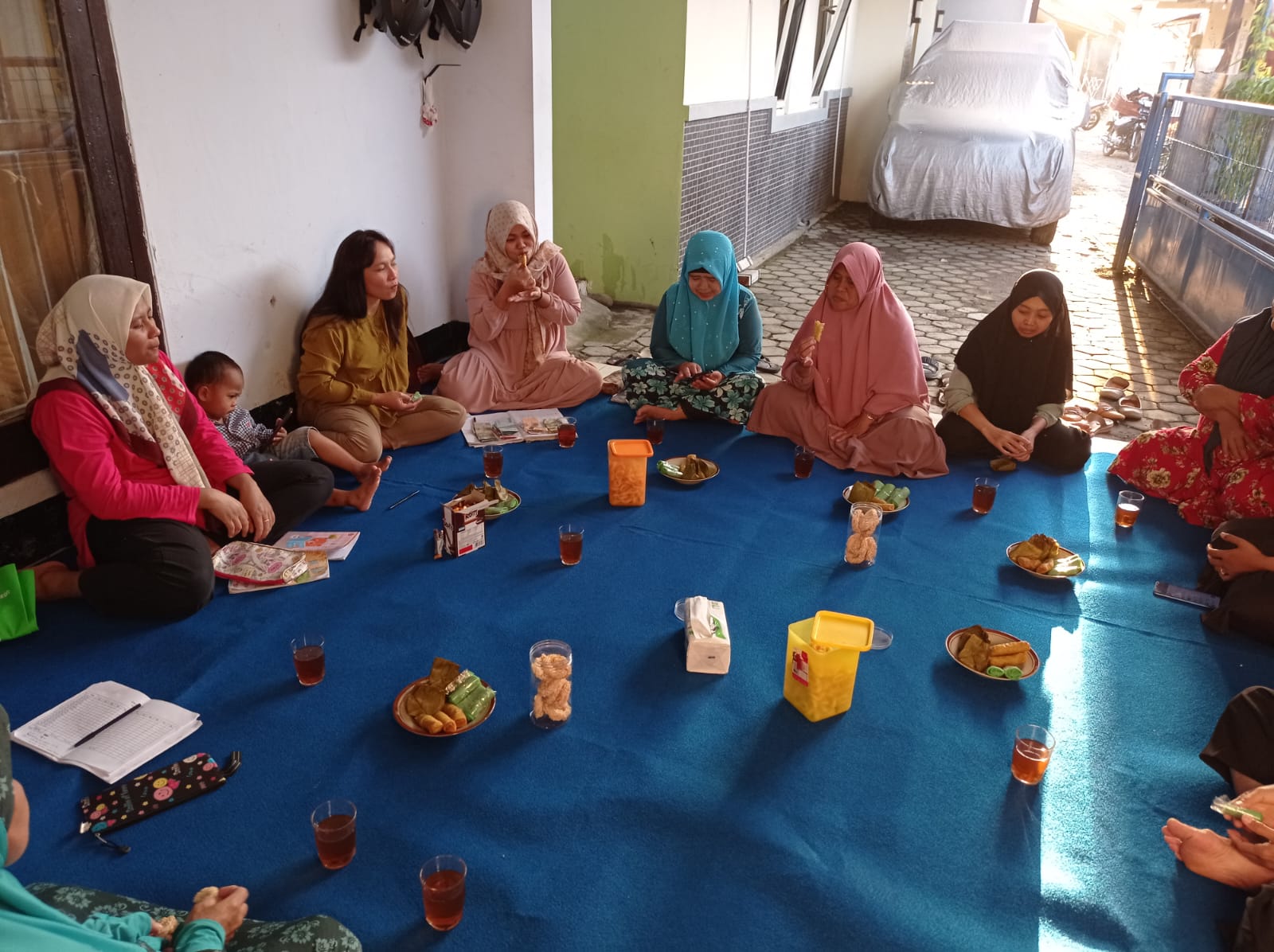 Tim Dosen Amikom Purwokerto Beri Pelatihan Teknis Aplikasi Pengontrol Keuangan Keluarga
