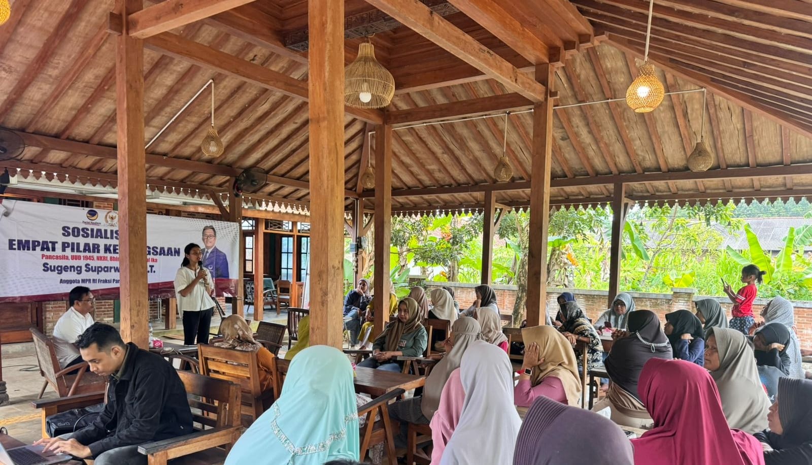 Sugeng Suparwoto Komitmen Tingkatkan Peran Politik Perempuan