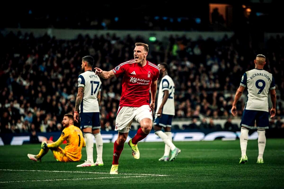 Tottenham Dipermalukan Forest 1-2, Ancaman Degradasi di Depan Mata!