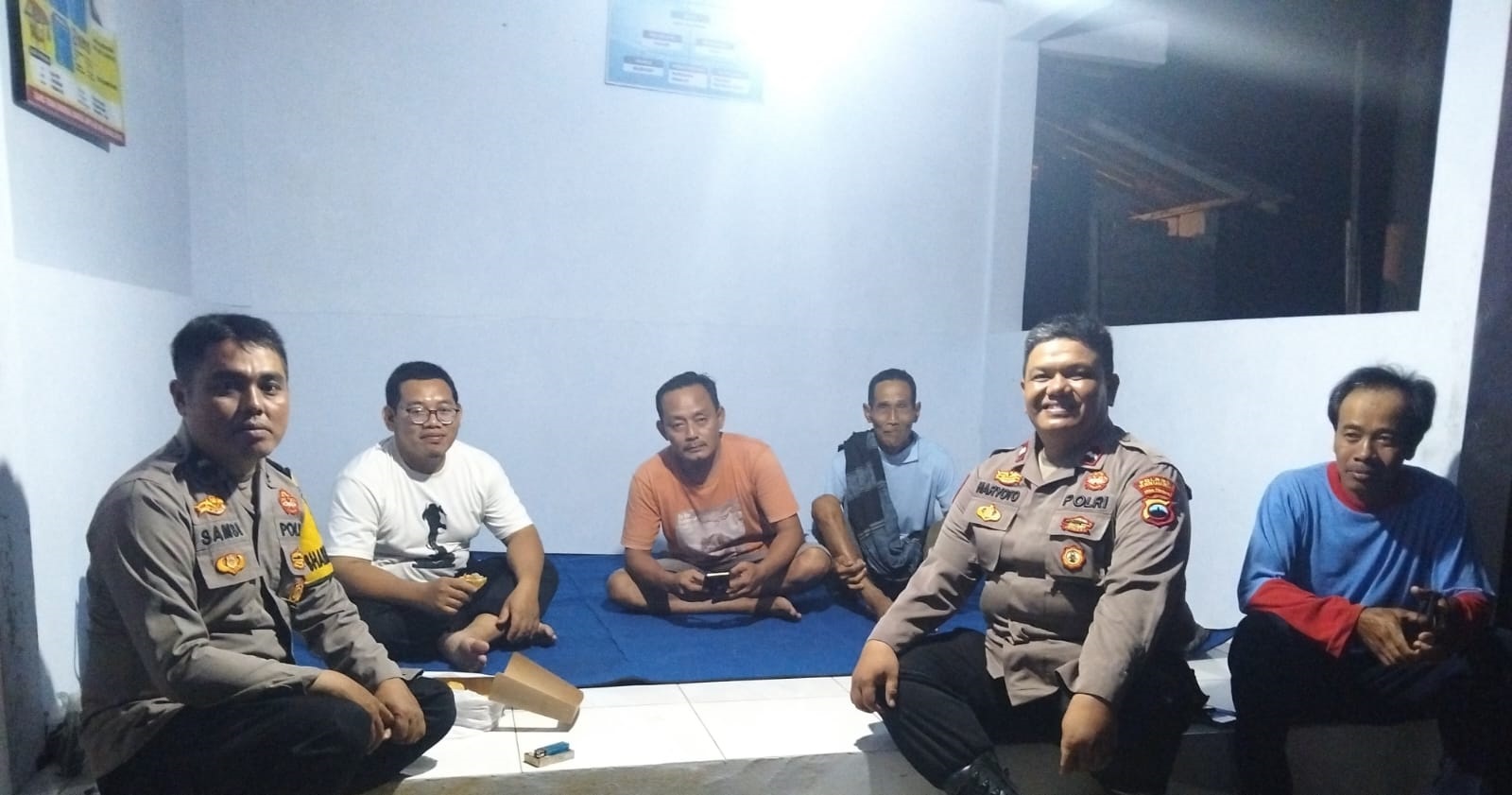 Polisi Gandeng Warga Perkuat Pos Kamling Desa
