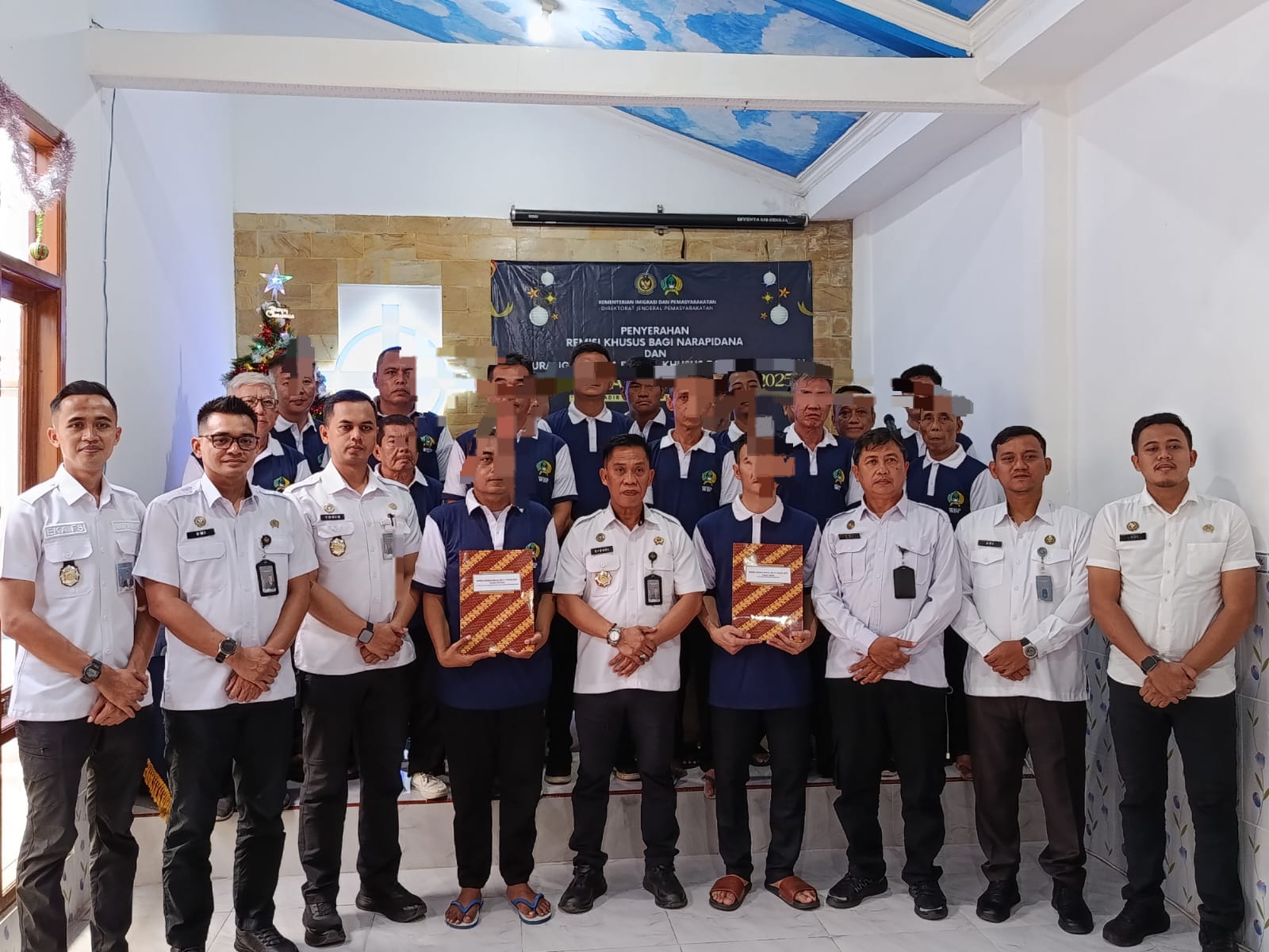 11 WBP Lapas Cilacap Terima Remisi Natal 2025
