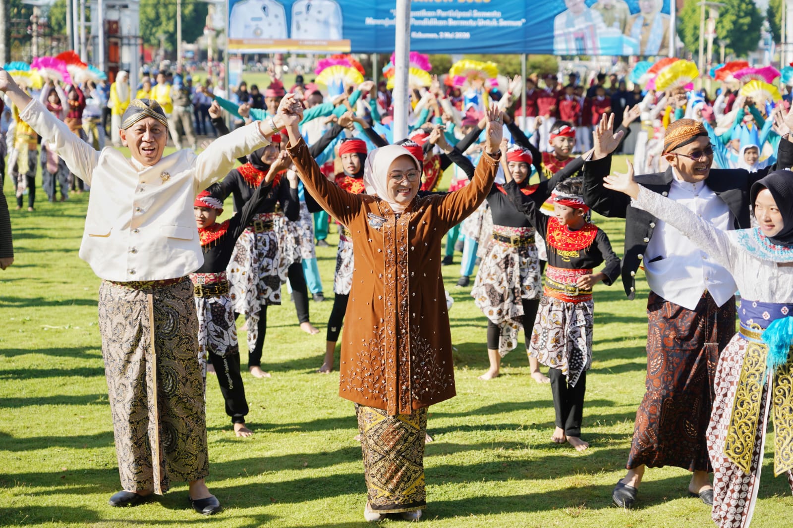 Tari Kolosal Semarakkan Peringatan Hardiknas di Kebumen