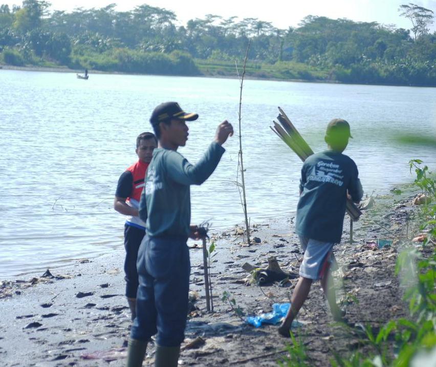 DAS Sungai Serayu di Desa Karangrena Cilacap Alami Degradasi Lingkungan dan Erosi