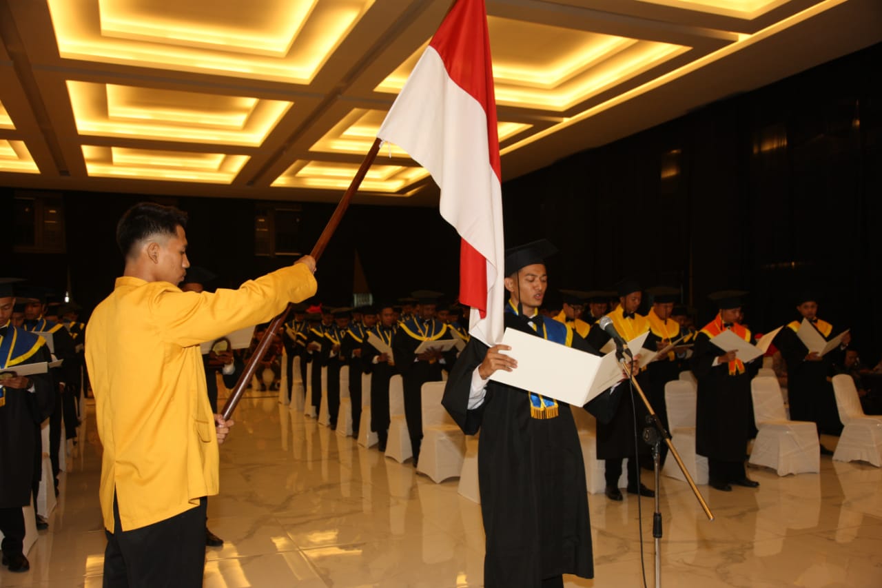 Wisuda Program Sarjana ke-19 dan Ahli Madya Periode ke-31 STT Wiworotomo Purwokerto 