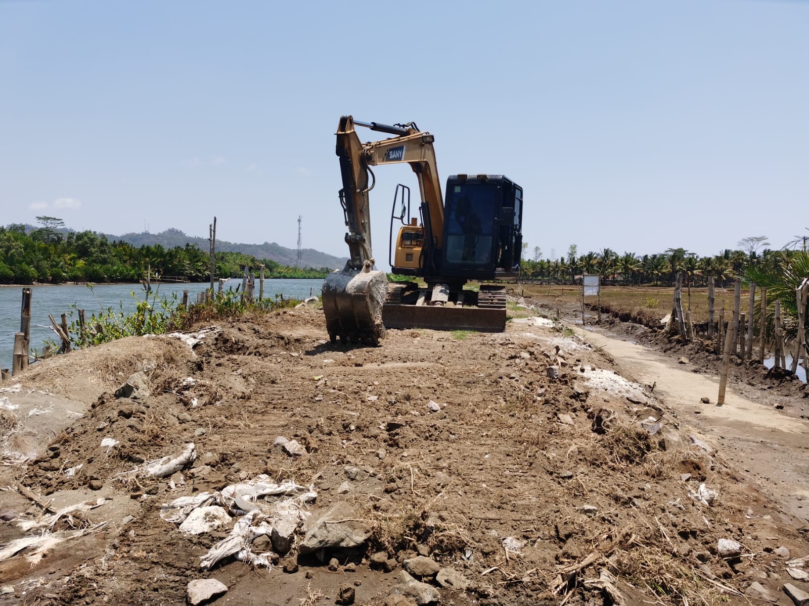 Antisipasi Banjir, Sungai Ijo Cilacap Dinormalisasi