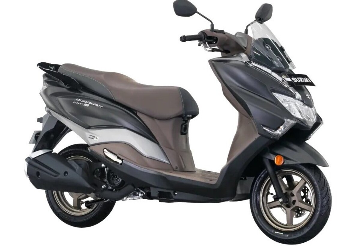 Bergaya di Jalan Kota dengan Suzuki Burgman Street 125 EX, Lihat Fitur Lengkapnya!