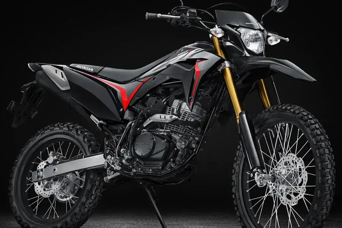 Honda CRF150L Motor Trail Tangguh yang Siap Libas Segala Medan