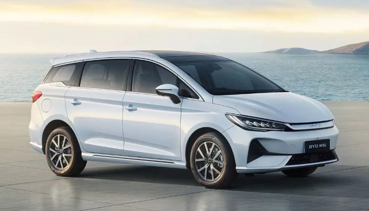 Lihat Spesifikasi dan Harga BYD M6 Juni 2025, Mobil Listrik Muat 7 Penumpang