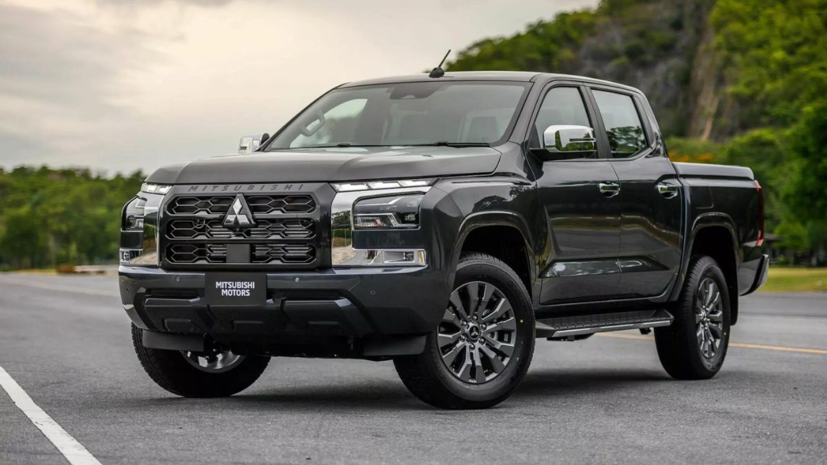 Mitsubishi Triton 2025: Double Cabin Tangguh dengan Performa Andal