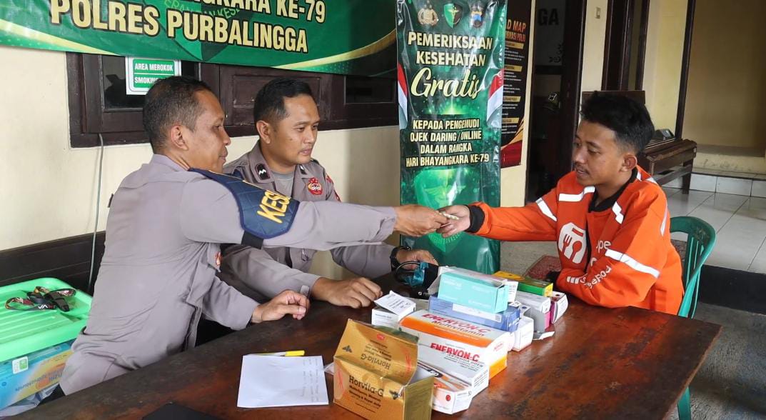 Hari Bhayangkara, Polres Purbalingga Gelar Pemeriksaan Kesehatan Gratis untuk Ojol