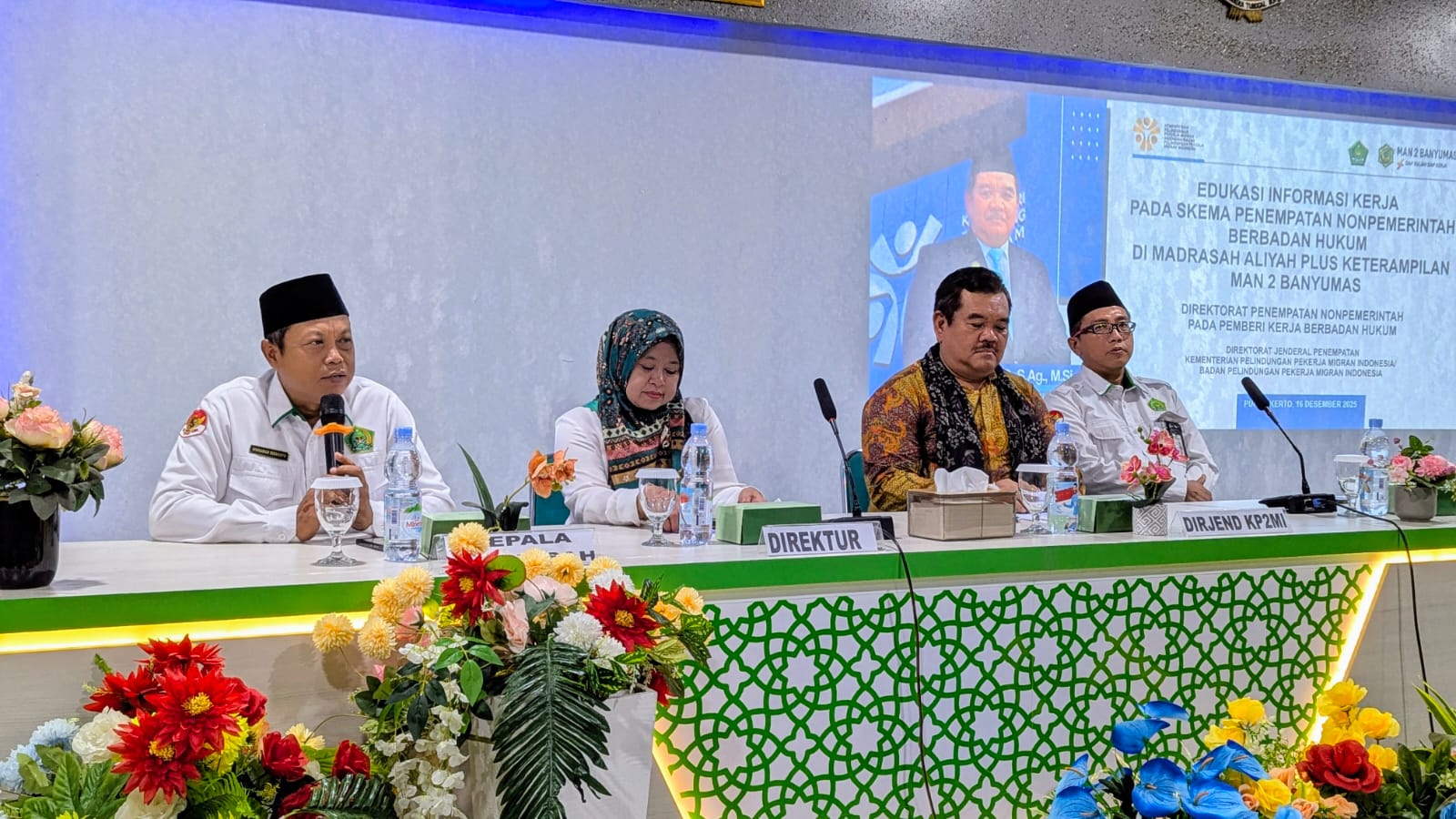 Dirjen Penempatan KP2MI Bekali Lulusan MAN 2 Banyumas Kerja Ke Luar Negeri