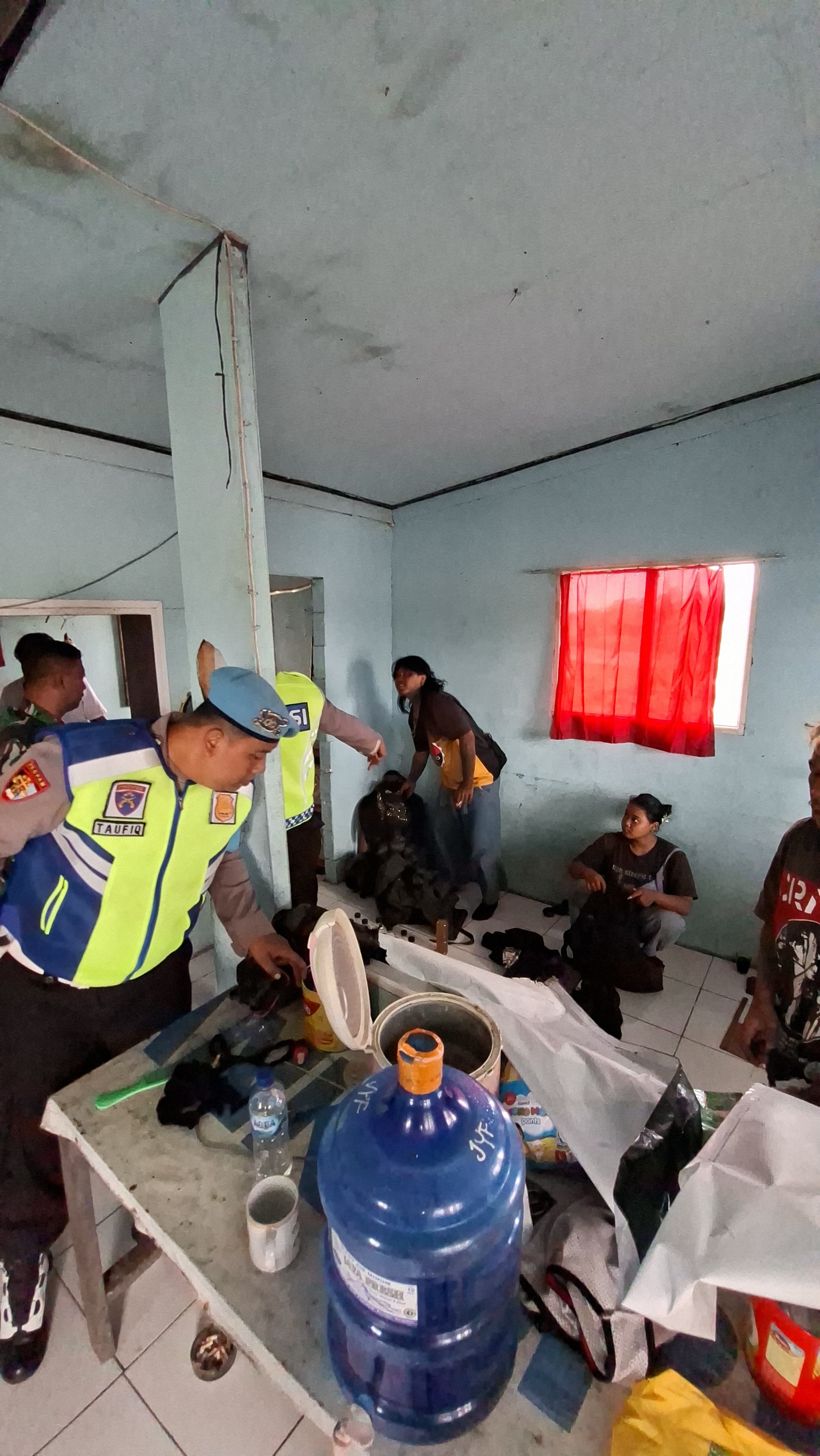 Tiga Anak Punk yang Kedapatan Konsumsi Miras di Kroya Diamankan