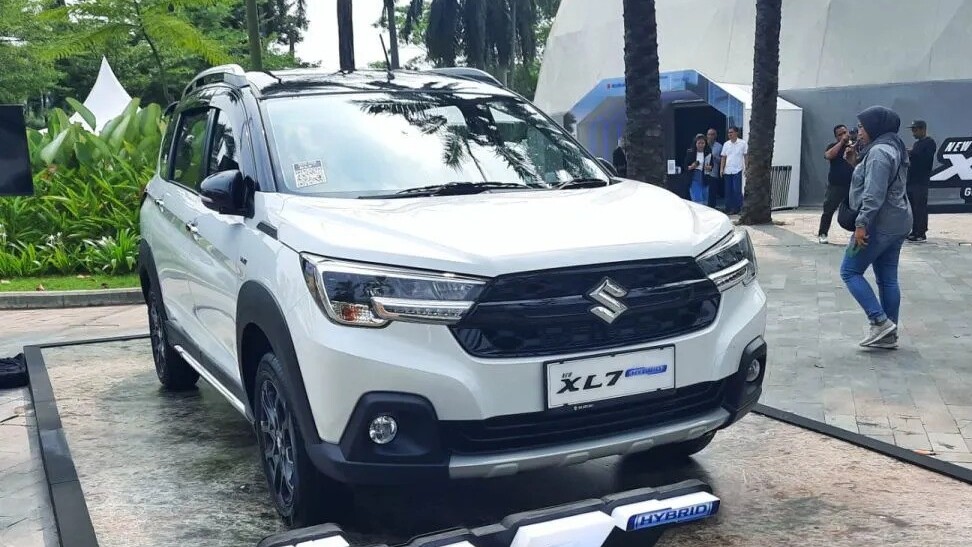 Buat yang Gak Suka Ribet, Ini Alasan Suzuki XL7 Zeta 2025 Layak Dimiliki!