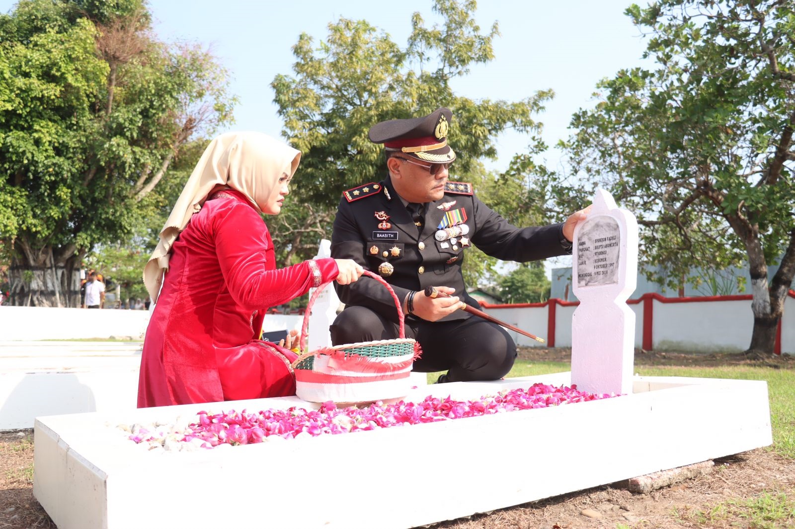 Kapolres Tabur Bunga Makam Briptu Anumerta Syukron Fadli Densus 88