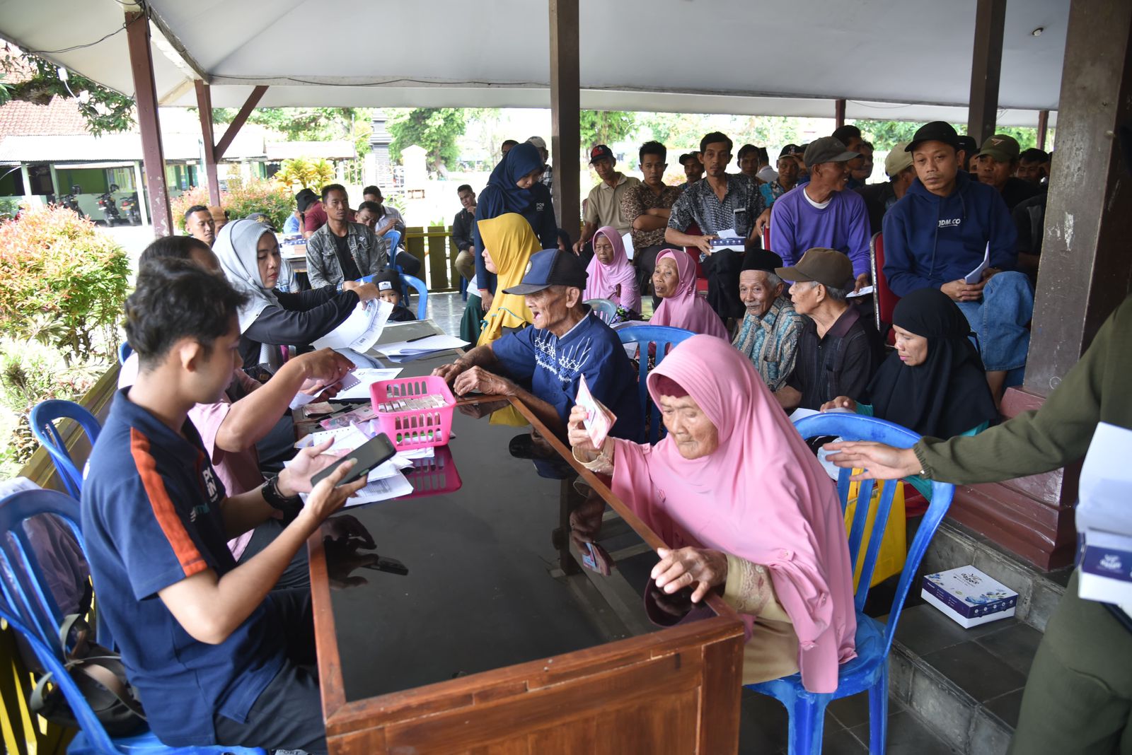 2140 Pekerja Tani di Kebumen Terima BLT DBHCHT