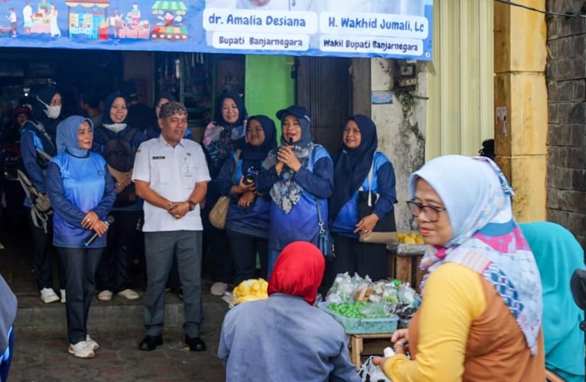 Sosialisasi di Lima Pasar Tradisional Banjarnegara, 384 Akseptor KB Terlayani