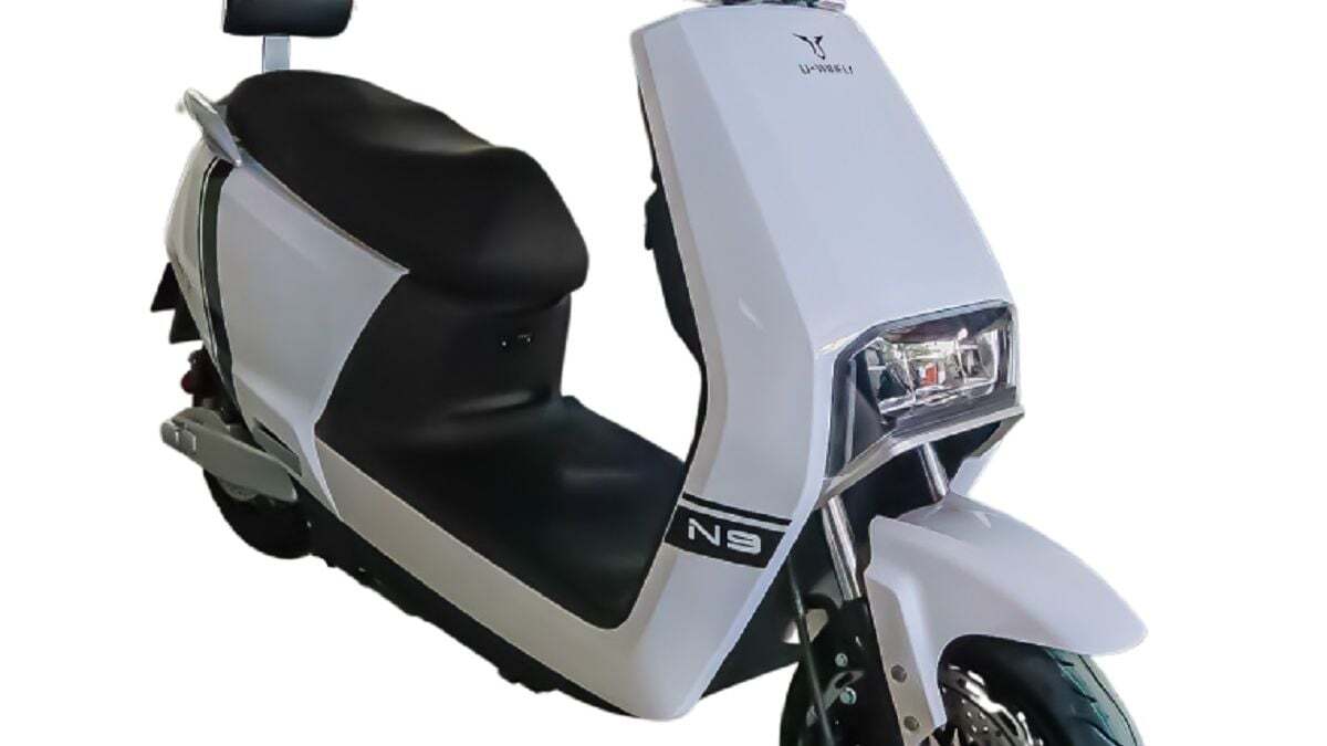 Motor Listrik Uwinfly N9 Pro Smart, Cepat Isi Baterai, Harga Terjangkau