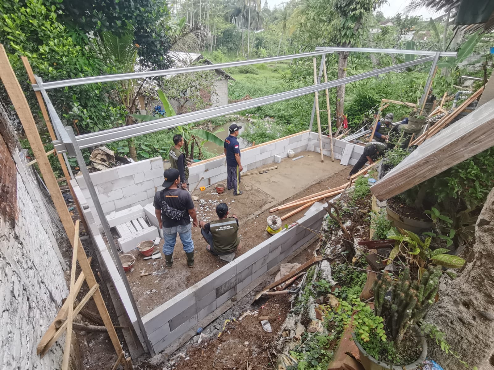 Dibangun Ulang, Rumah Reyot Mantan Sinden Banjarnegara Akhirnya Dibongkar