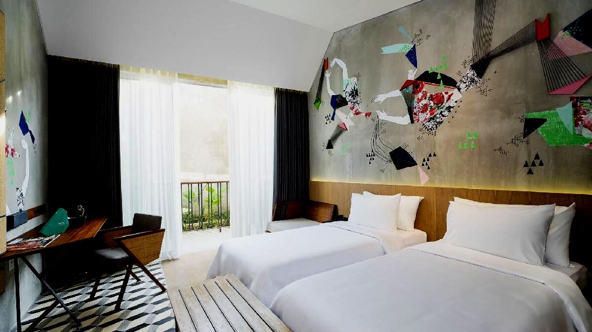 Menjelajahi Keindahan Hotel Bertema Seni, Dari Florence hingga Santorini