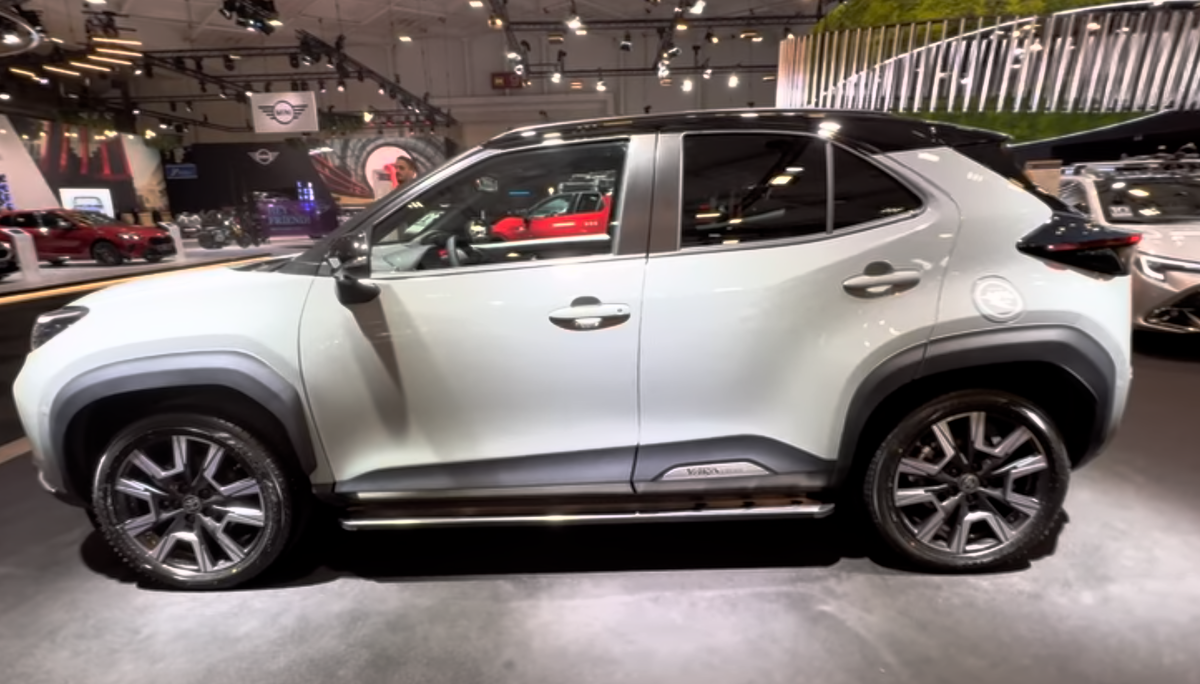 5 Rekomendasi Mobil Tahun 2025 yang Cocok untuk Wanita