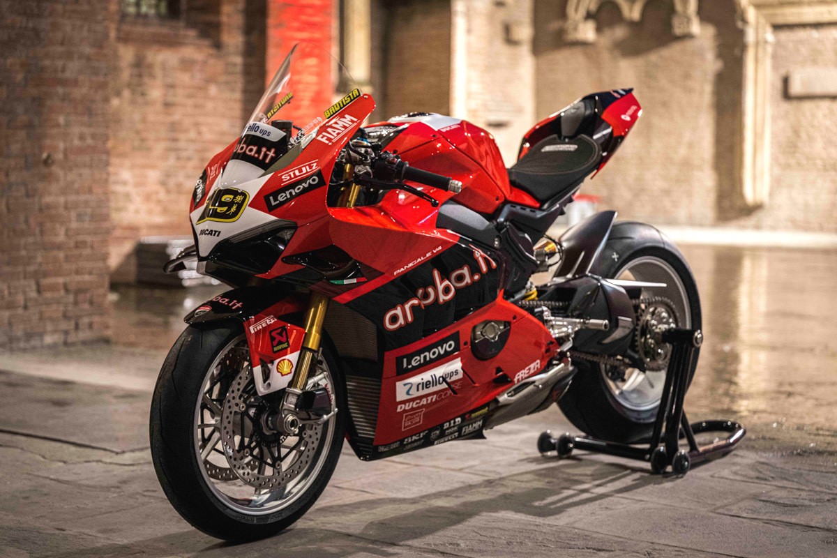 Ducati Panigale V4 2022: Motor Sport yang Mewah dan Berperforma Tinggi