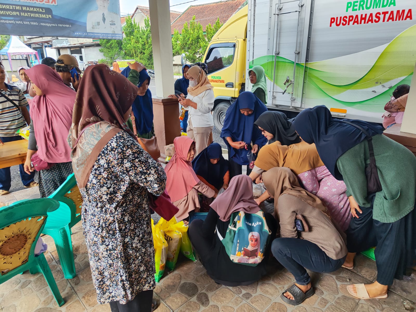 GPM Bukateja Diserbu Warga, 15 Karton Minyak dan 50 Kg Telur Habis dalam 1 Jam