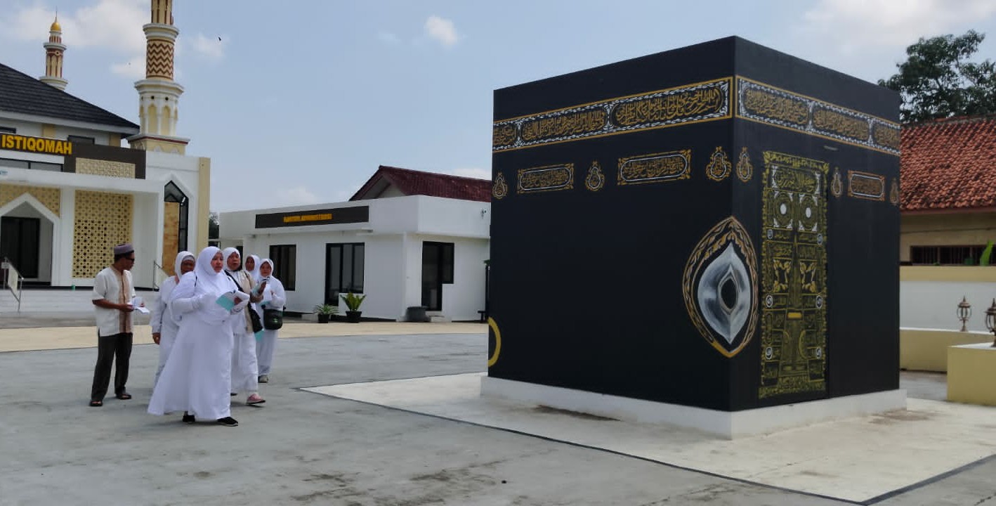 Ikonik, Miniatur Ka'bah di Masjid Jami' Istiqomah Desa Sibalung 