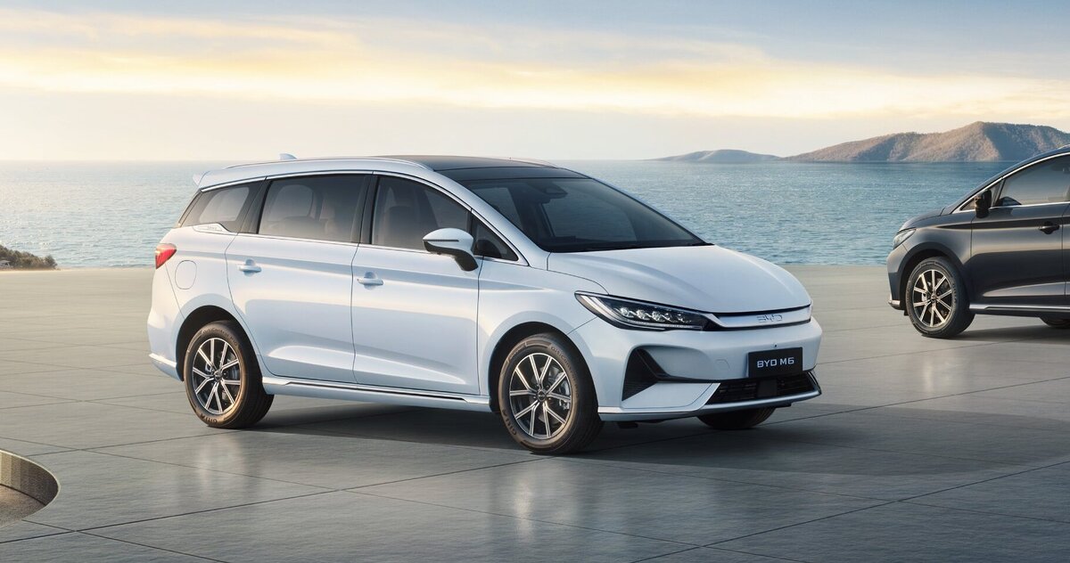 Mobil BYD M6, MPV Bertenaga Plus Kabin Luas dan Fitur Canggih