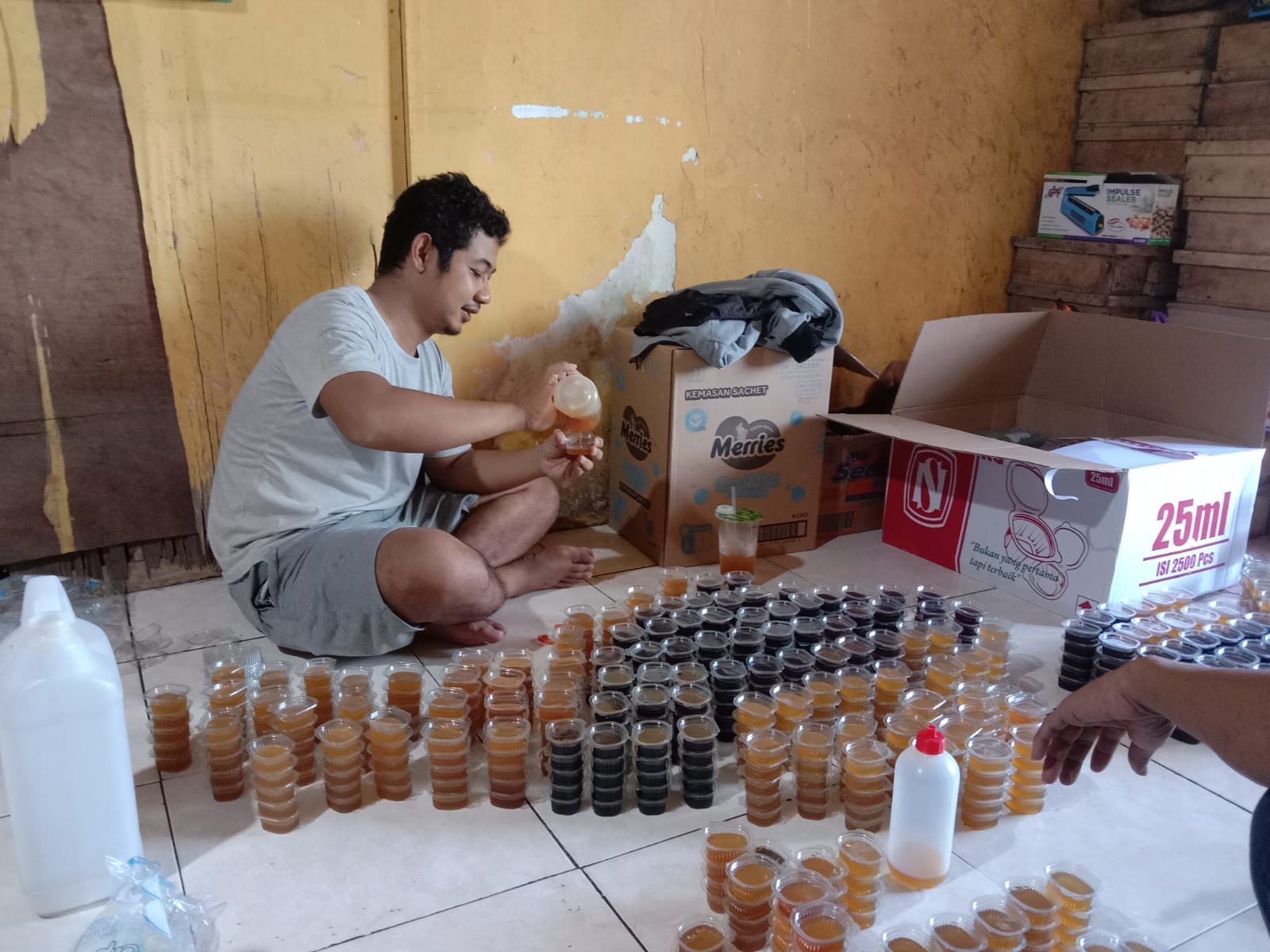 Madu Masuk Dalam Daftar Menu MBG Kebumen, Berkah Bagi Peternak Lebah