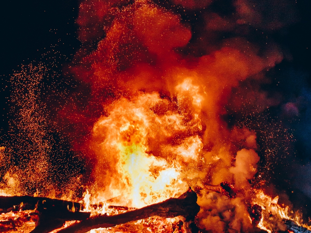 Ditinggal ke Masjid, Rumah Milik Warga Karanggedang Terbakar