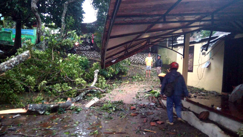 hujan-puting-beliung-karanglewas