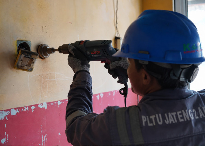 PLN Indonesia Power Adipala Dukung Kenyamanan Belajar dan Aktivitas Warga