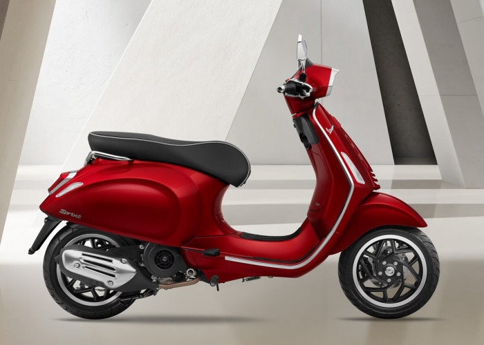 Vespa Sprint, Skuter Mungil yang Bergaya Sporty yang Cocok untuk Gaya Urban