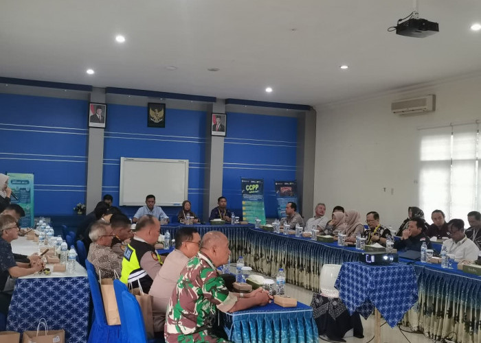 Tak Lagi Jadi Masalah, Eceng Gondok Waduk Mrica Diolah Jadi Peluang Ekonomi