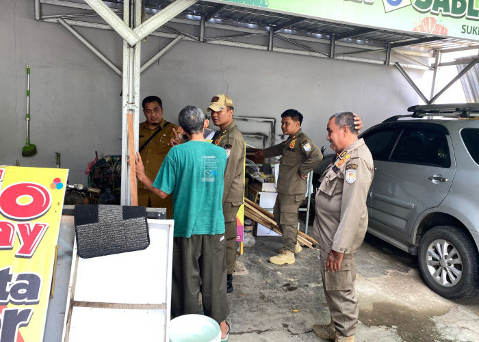 Ditemukan Linglung di Jalan, Pria Asal Semarang Dievakuasi Satpol PP Cilacap