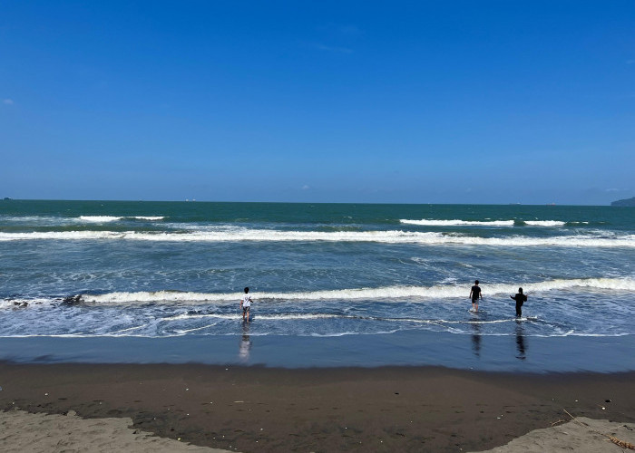 BMKG Imbau Waspada Gelombang Tinggi di Pantai Selatan Saat Libur Akhir Pekan