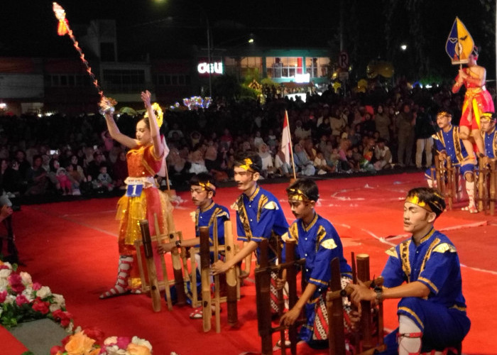 Seniman Ghoib Berhasil Menjadi Juara Festival Kentongan 2025