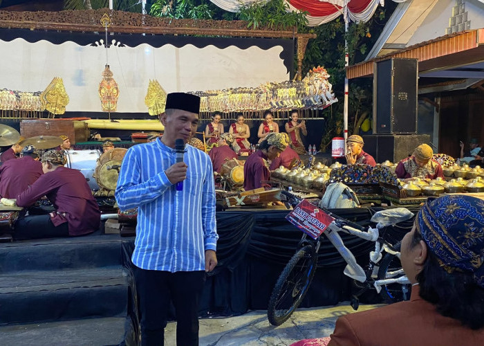 Sumanto Gelar Wayang Kulit Songsong Tunggul Naga, Beri Ruang Pelestarian Budaya di Karanganyar