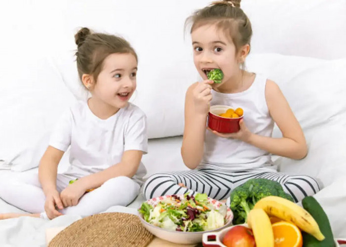Melatih Anak Sejak Dini untuk Gemar Makan Sayur
