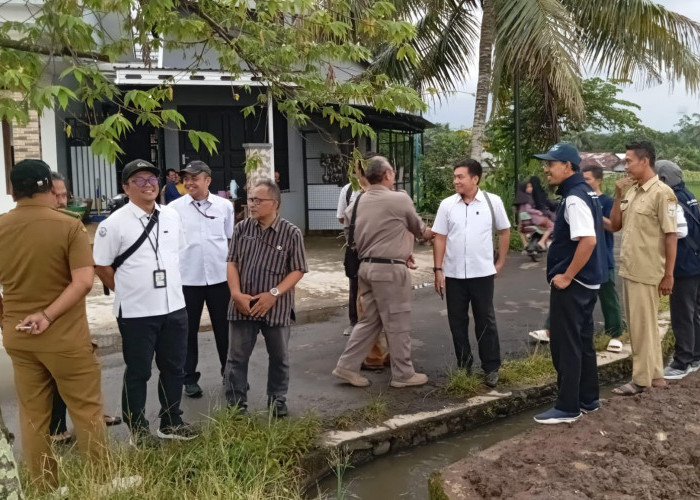 Atasi Lumpur dan Tekan Biaya Produksi, Caren Mina Padi di Gembong Purbalingga Bakal Dilapisi Plastik HDPE