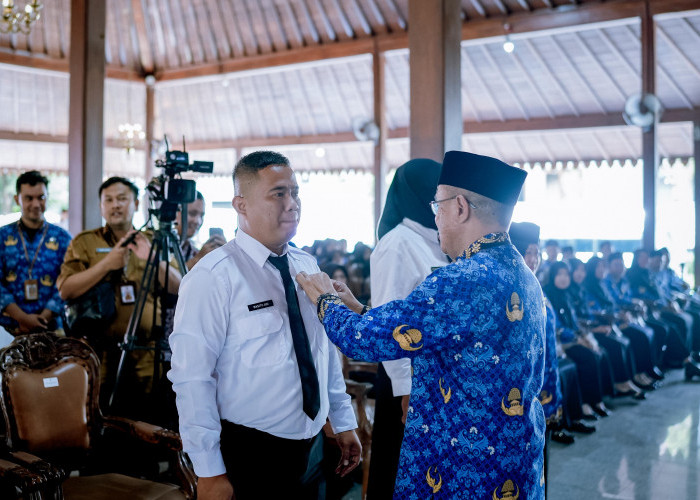 4.139 PPPK Paruh Waktu Banyumas Terima SK