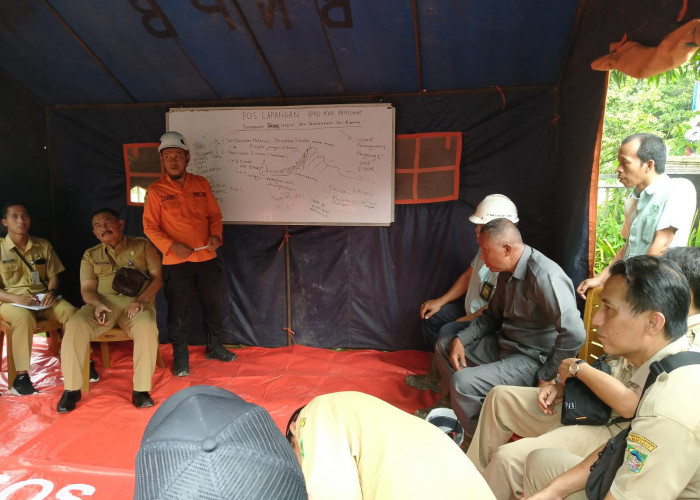 Normalisasi Longsor Darmakradenan Satu Bulan