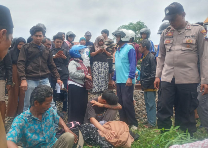 Remaja Perempuan Meninggal Tersambar Kereta Api di Gandrungmangu