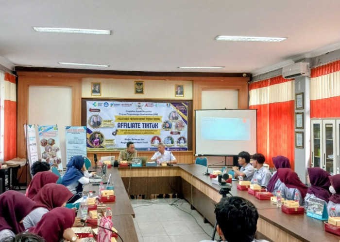 Dari Kampus ke Pasar Digital: Pelatihan TikTok Affiliate Bekali Mahasiswa Keperawatan dengan Kewirausahaan