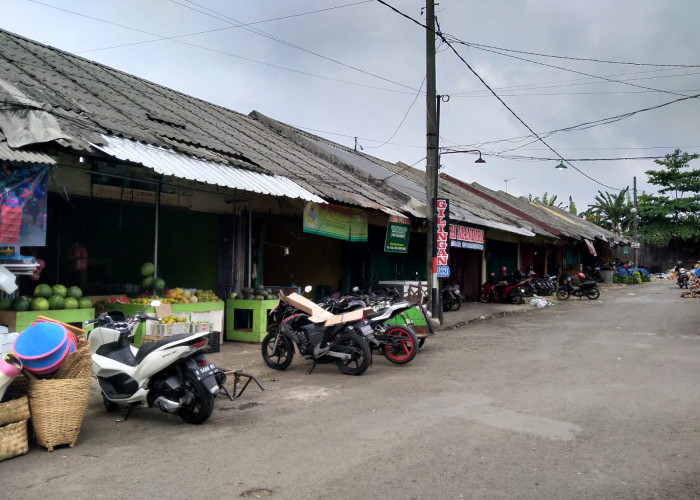 Lima Pedagang Toko Kios B Pasar Ajibarang Belum Pindah