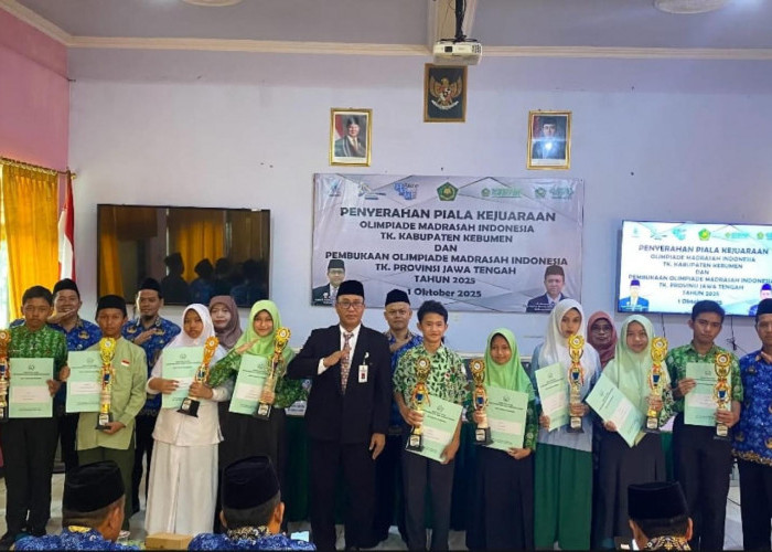 Empat Siswa MTsN Kebumen Ukir Prestasi di Ajang OMI 2025