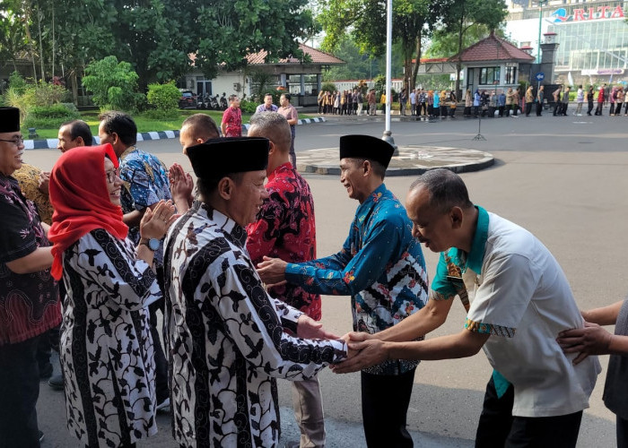 Hari Pertama ASN Berangkat, Wabup Apresiasi ASN Disiplin Masuk Tepat Waktu