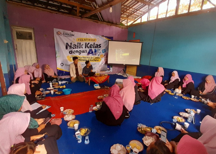 Tim Dosen Amikom Purwokerto Beri Pelatihan Literasi Digital Dan Keamanan Informasi PKK Desa Mendala
