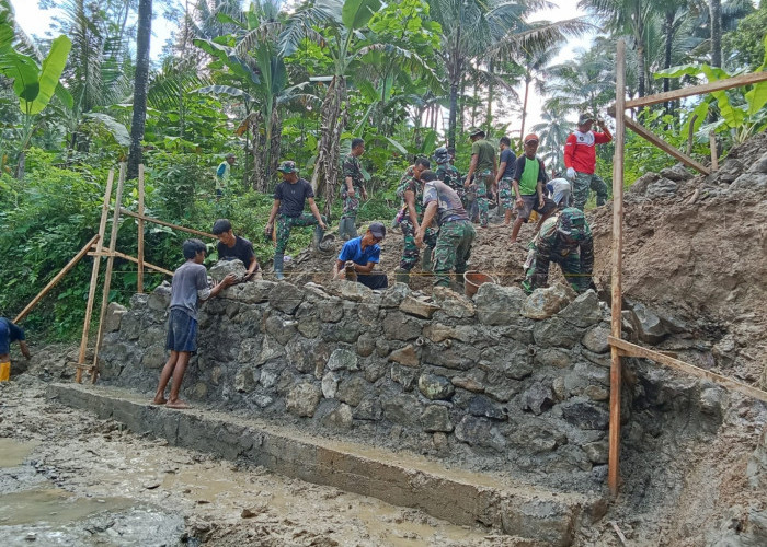 Over Prestasi TMMD ke-128, Bangun Jembatan Garuda Hubungkan Dua Kecamatan